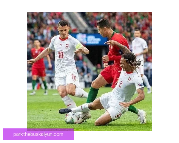 安德莱赫特主帅战术风格解析：近期带队表现稳健抢